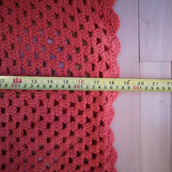 Homemade Crochet Granny Square Gold Ivory Red Afghan - Throw w/ Pillow Storage - Picture 6 of 7